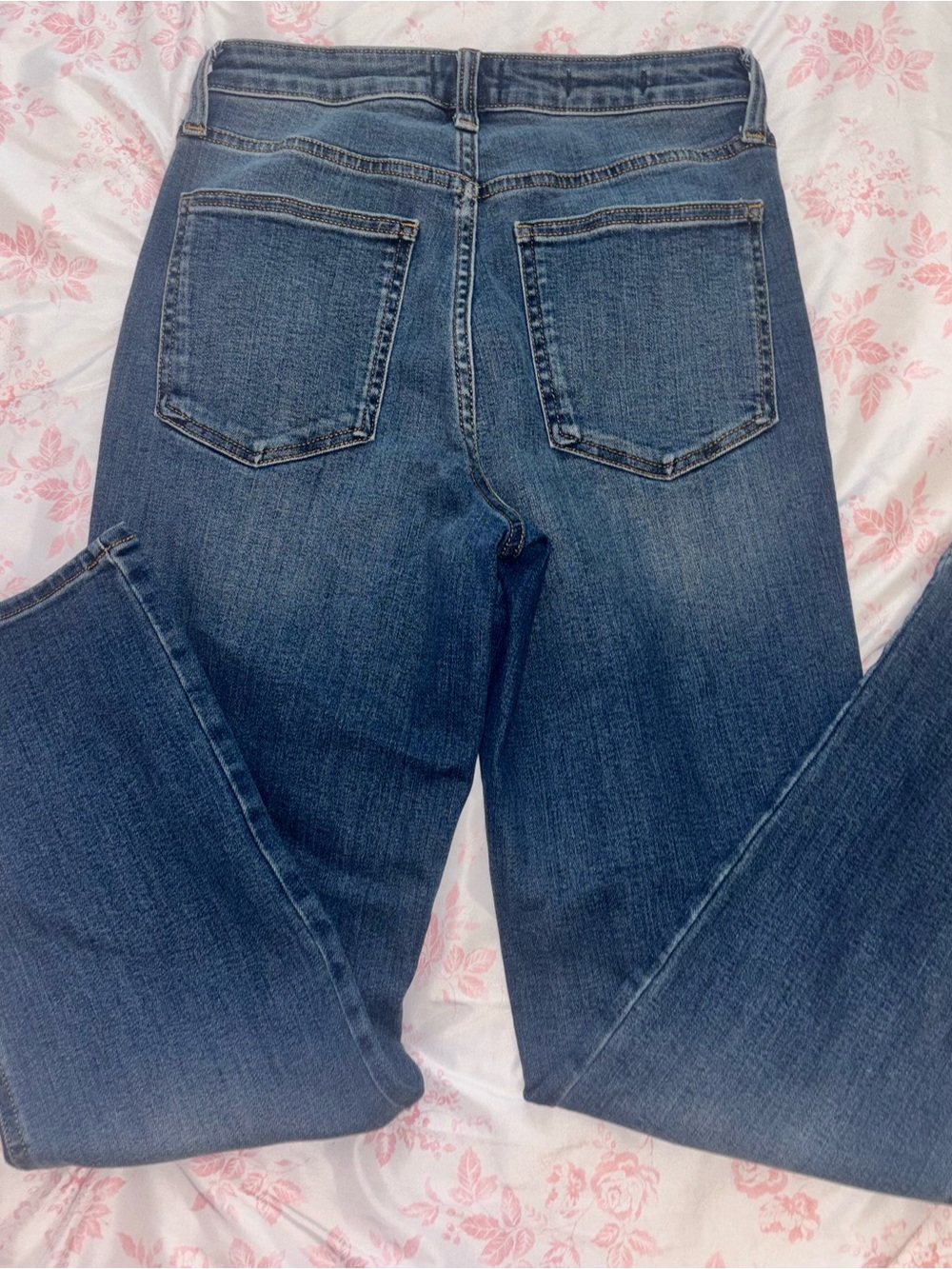 Universal Thread HIGH RISE EVERYDAY STRAIGHT Jeans - Picture 3 of 4